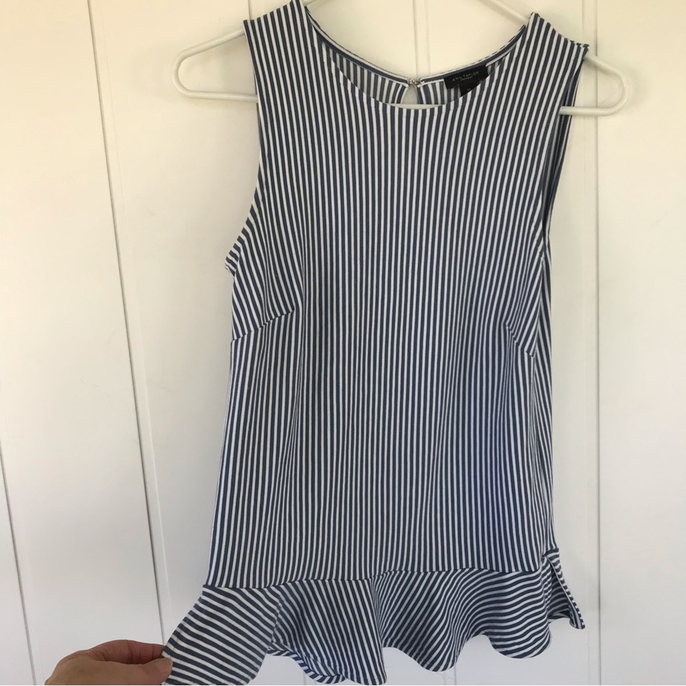 Ann Taylor Factory sleeveless summer shirt.  Sz XS
